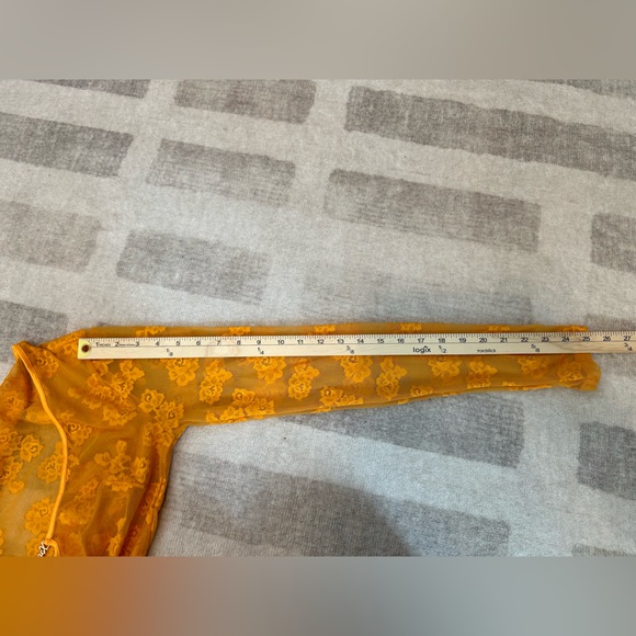 Savage x Fenty Strap Up Long-Sleeve Lace Slip Yellow Amber (Size M) - Picture 12 of 13